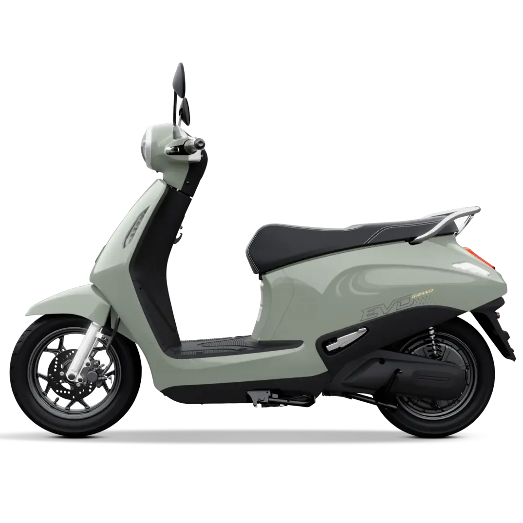VinFast Evo Grand màu xanh, ảnh sản phẩm do VinFast công bố.
