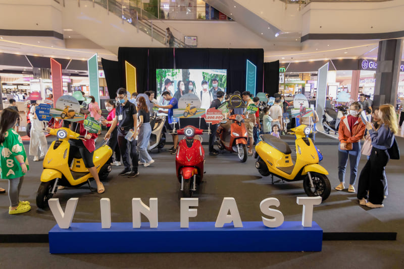 Sự kiện trải nghiệm xe máy điện VinFast tại AEON Mall. Ảnh: VinFast.
